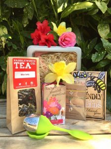 Love The Earth Gift Hamper - Tea Gift - Earth Gifts